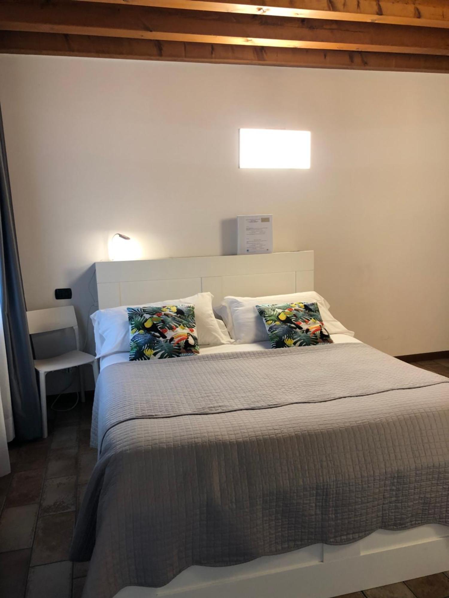 Bergamo Easy Airport Private Parking Apartment Ngoại thất bức ảnh