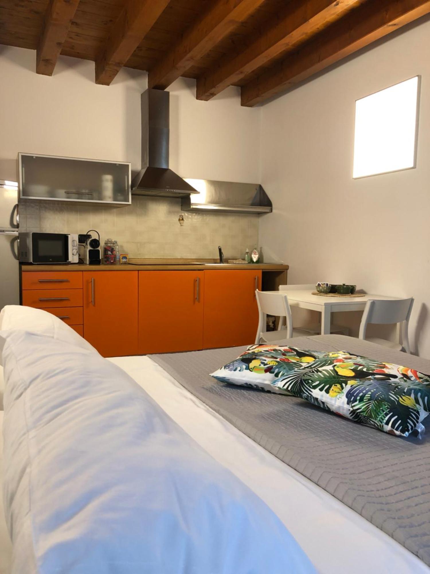 Bergamo Easy Airport Private Parking Apartment Ngoại thất bức ảnh
