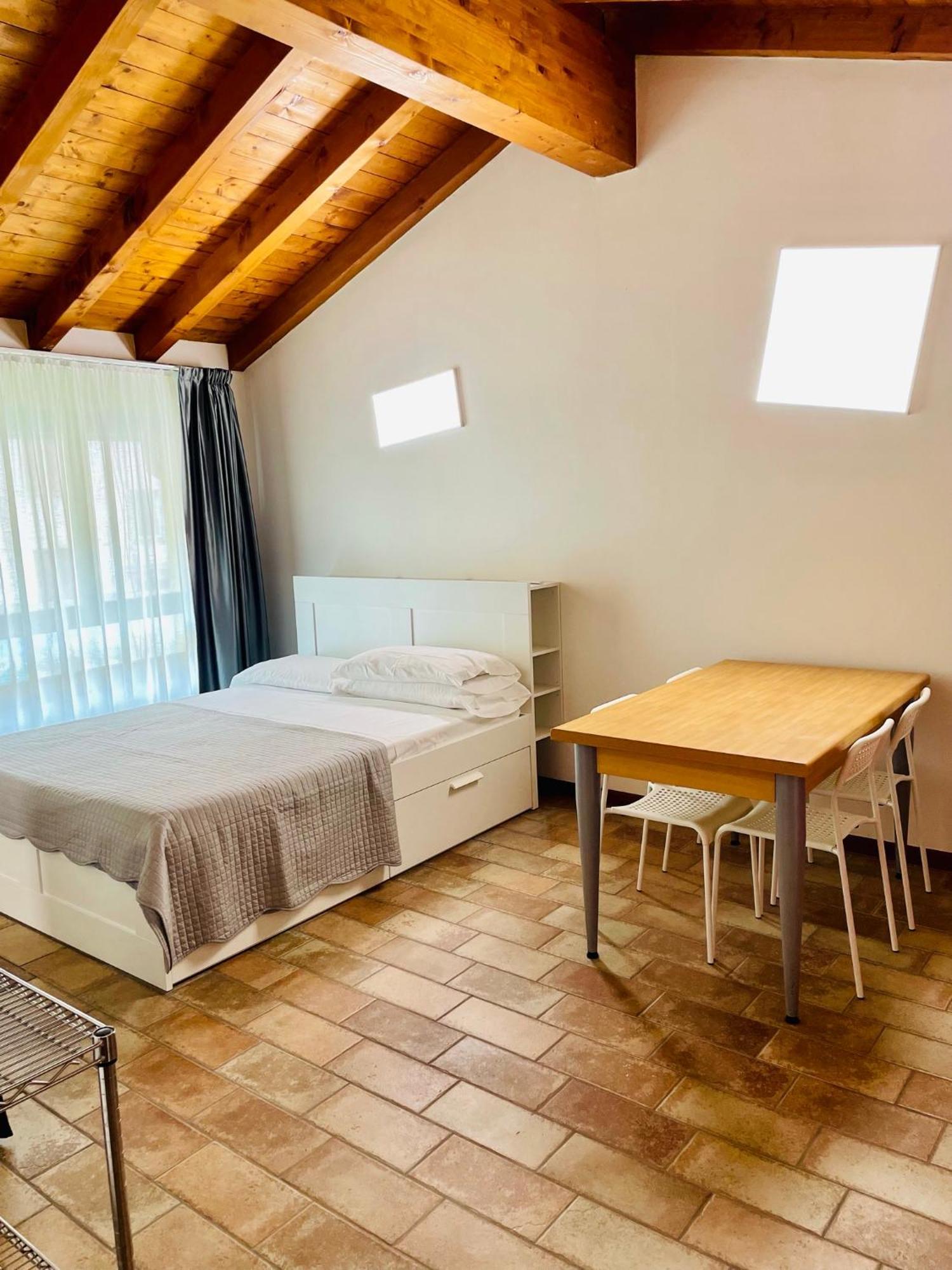 Bergamo Easy Airport Private Parking Apartment Ngoại thất bức ảnh