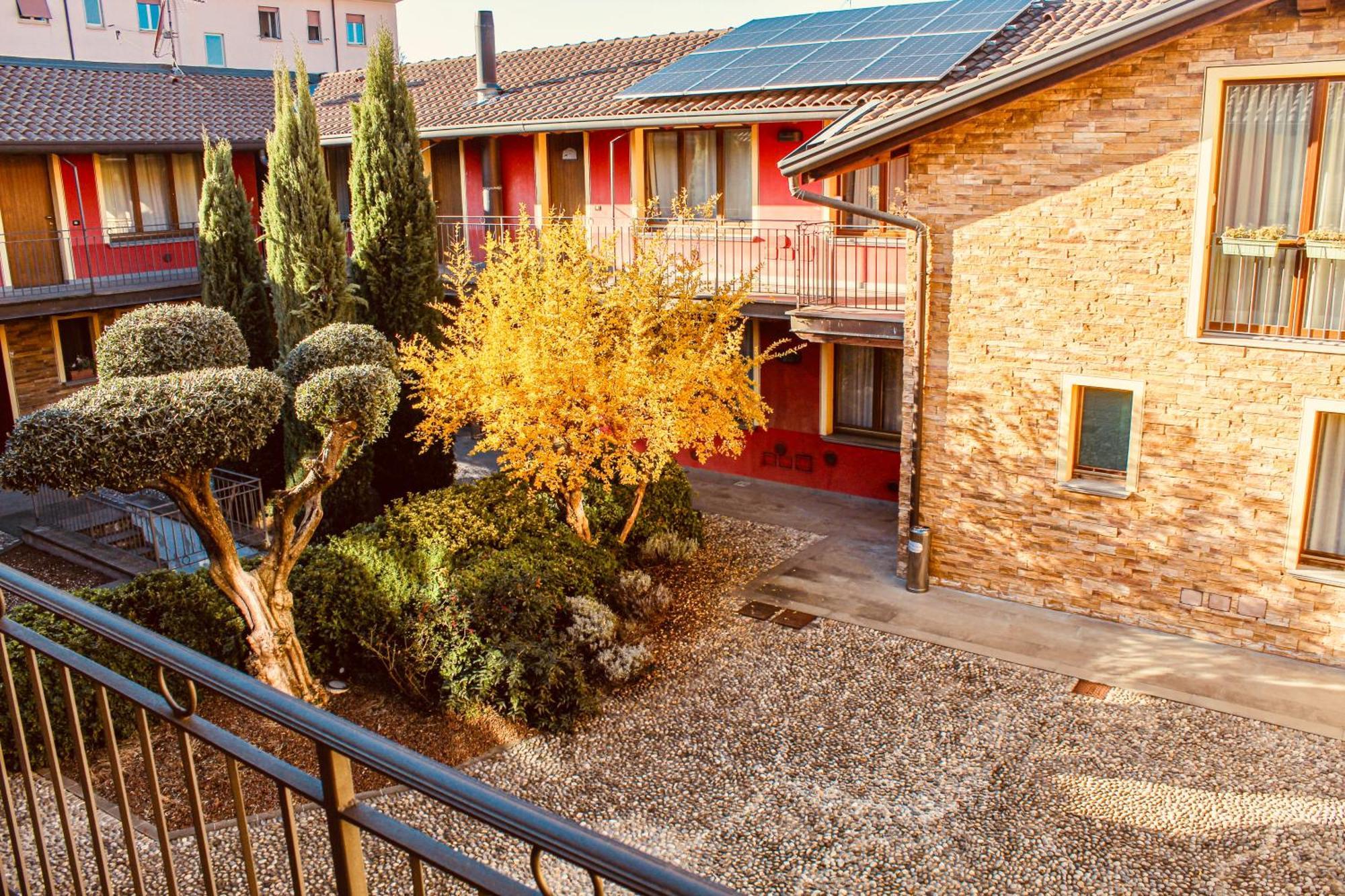 Bergamo Easy Airport Private Parking Apartment Ngoại thất bức ảnh